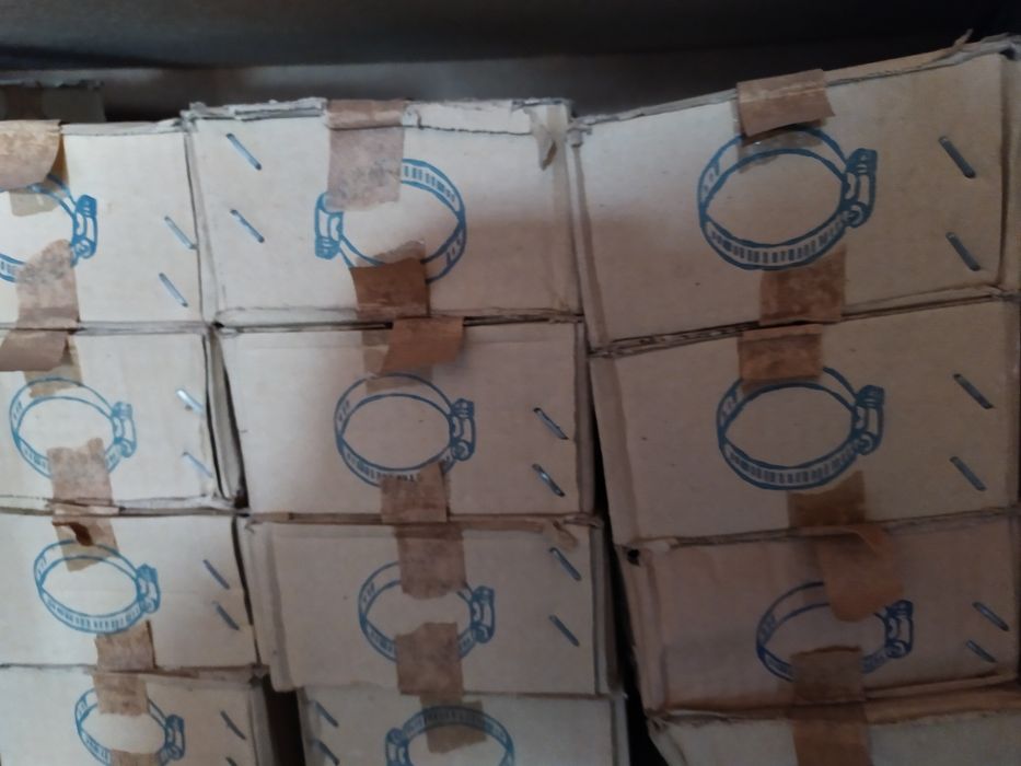 Хомуты металлические