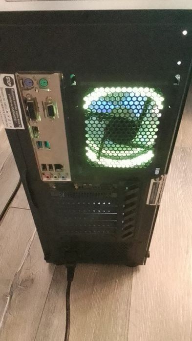 Unitatea PC  gaming. Stare foarte buna