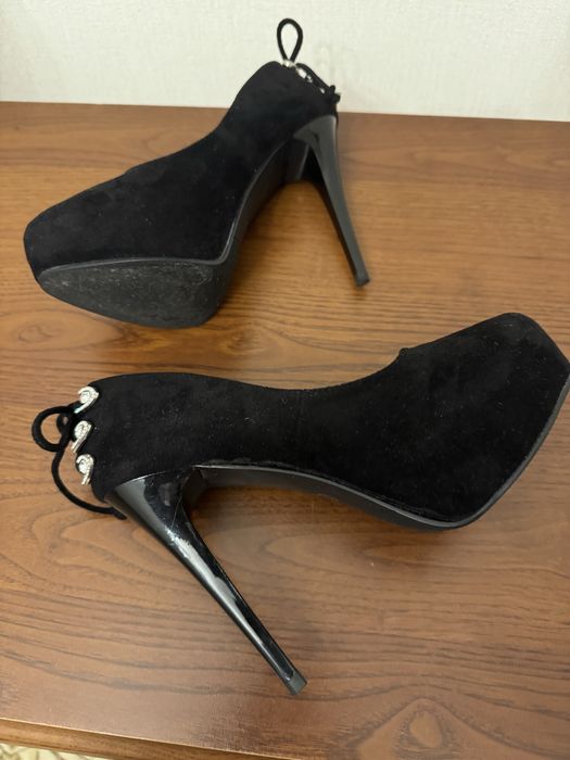 Обалдкнные  элегантные туфли! Почти новые!