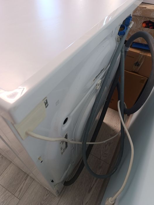 Пералния със сушилня Whirlpool 6-то чувство