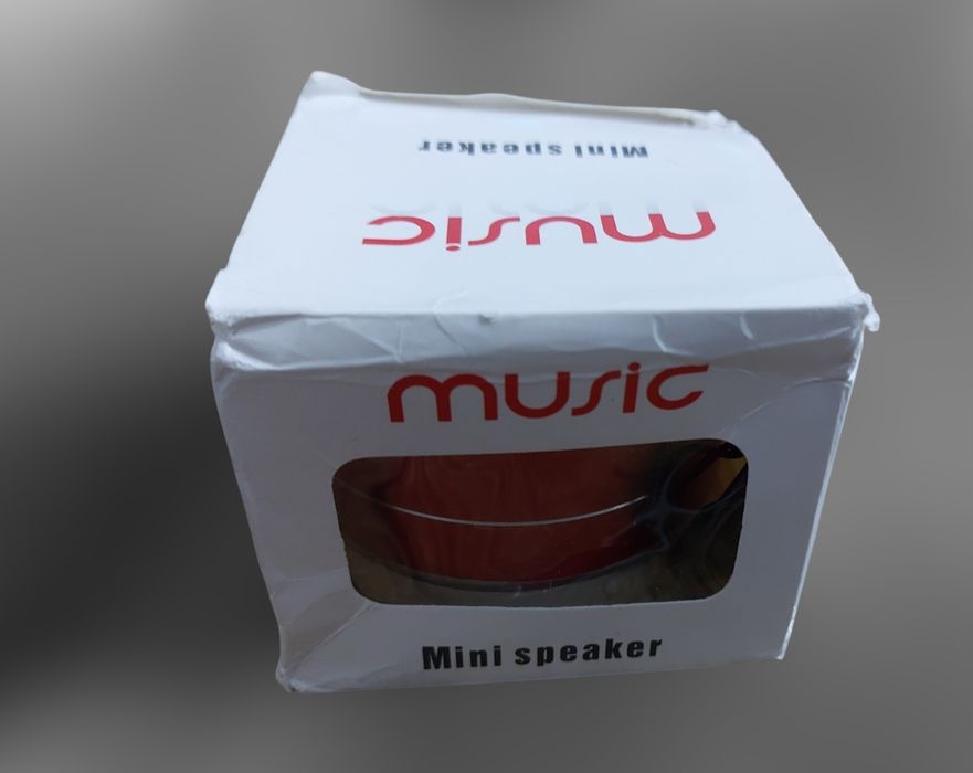 Блутут тонколонка малка и преносима