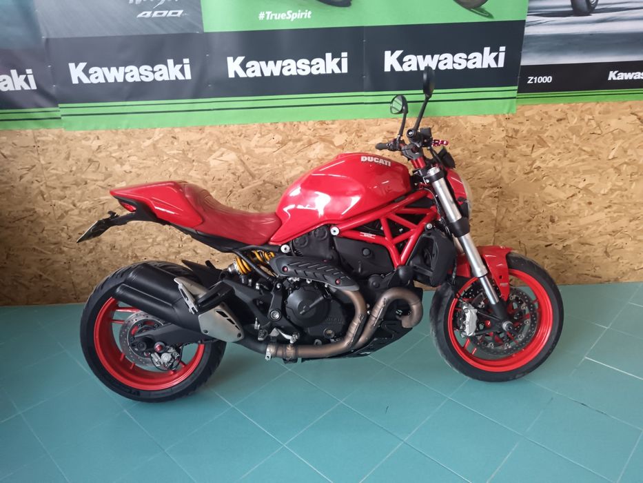 Ducati monster 821 2015