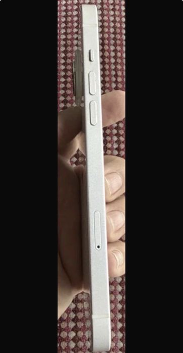 Iphone 14 plus 82%baterie