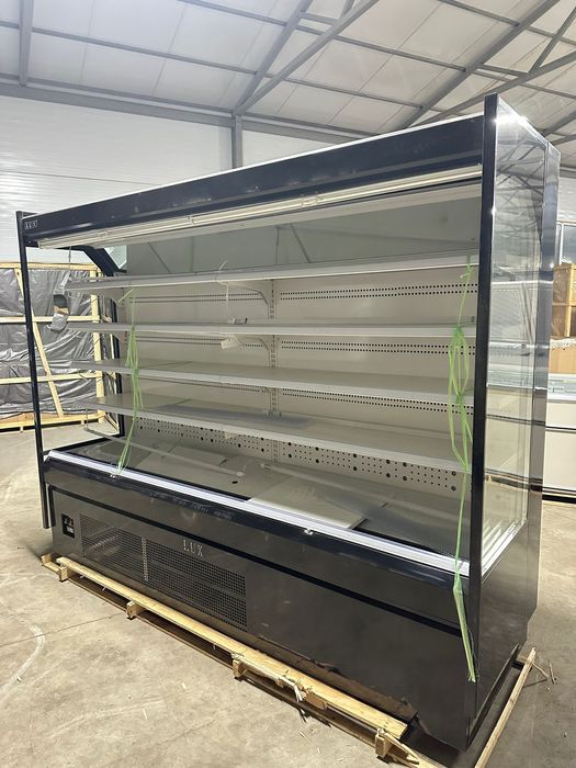 Витринные горки со склада