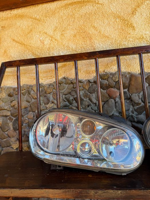 Стъклени фарове за GOLF 4