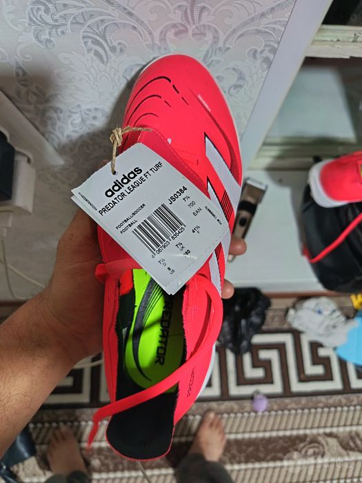 Sarakanojka butsi adidas orginal
