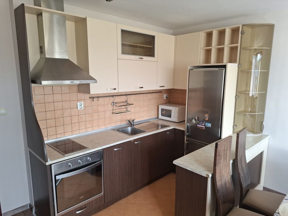 Дава се под наем Двустаен апартамент в Благоевград, Идеален център - 62 кв.м за 357 € - Снимка #6