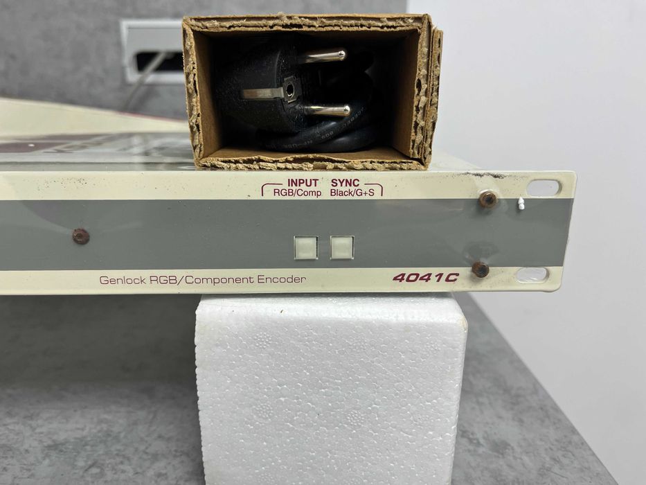 Kramer FC-4041C professional broadcast RGB/Component-to-Composite/S-Video encoder
