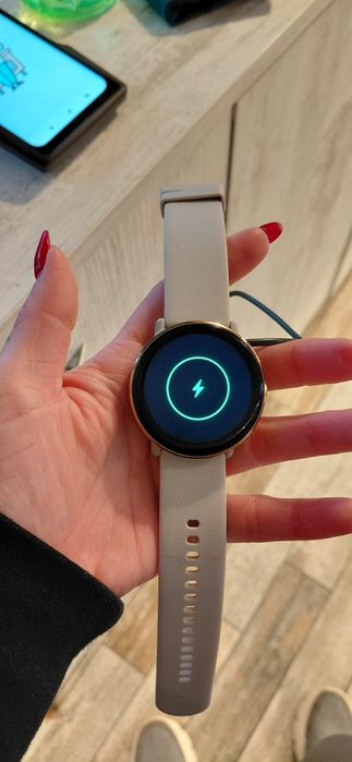 Нов смарт часовник