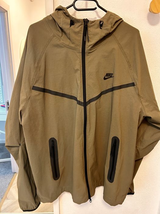 Jacheta Nike Tech