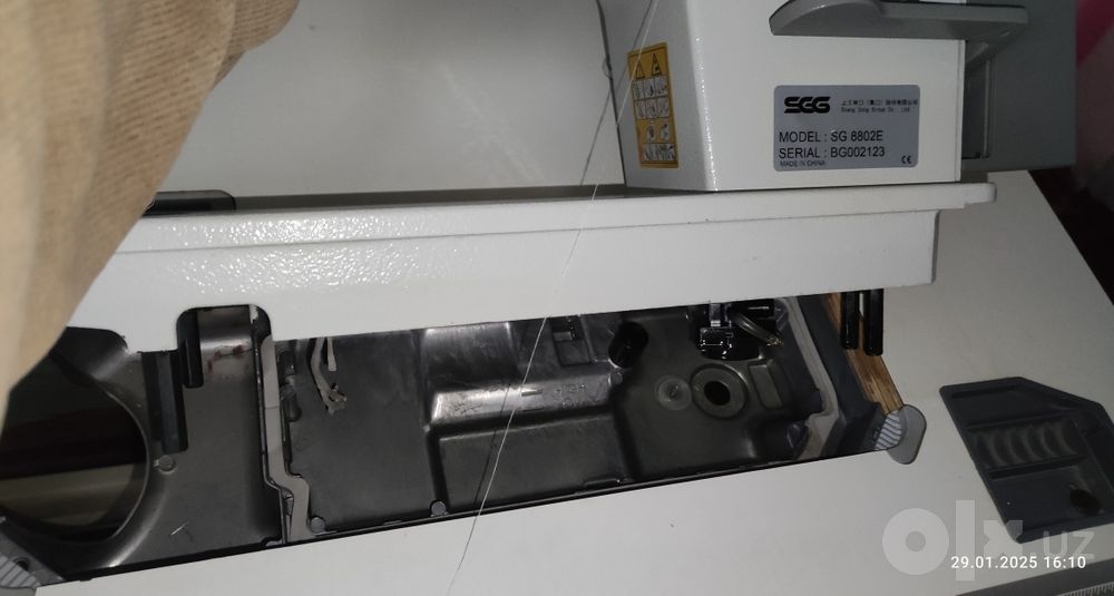 Yangi tikuv moshina model 8802