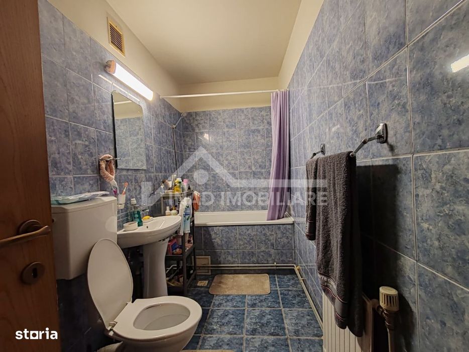 Apartament 3 camere de 75mp, 2 bai, 1 balcon, Str. Constantin Brancusi