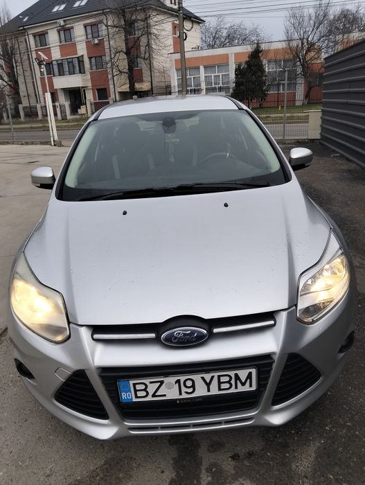 Vând schimb Ford focus