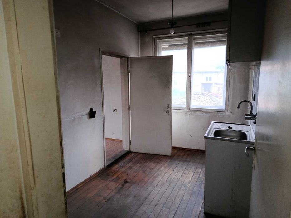 Продава се Къща в Лясковец - 300 кв.м за 595 €/кв.м - Снимка #10