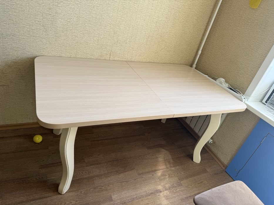 Раздвижной стол.