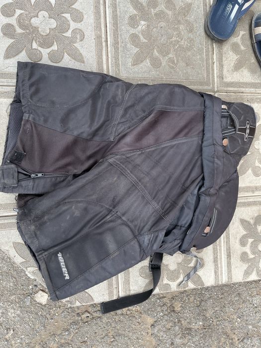 Прдам хокейную форму