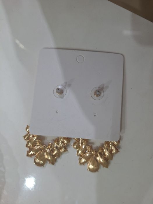 Дамски обеци с камъни