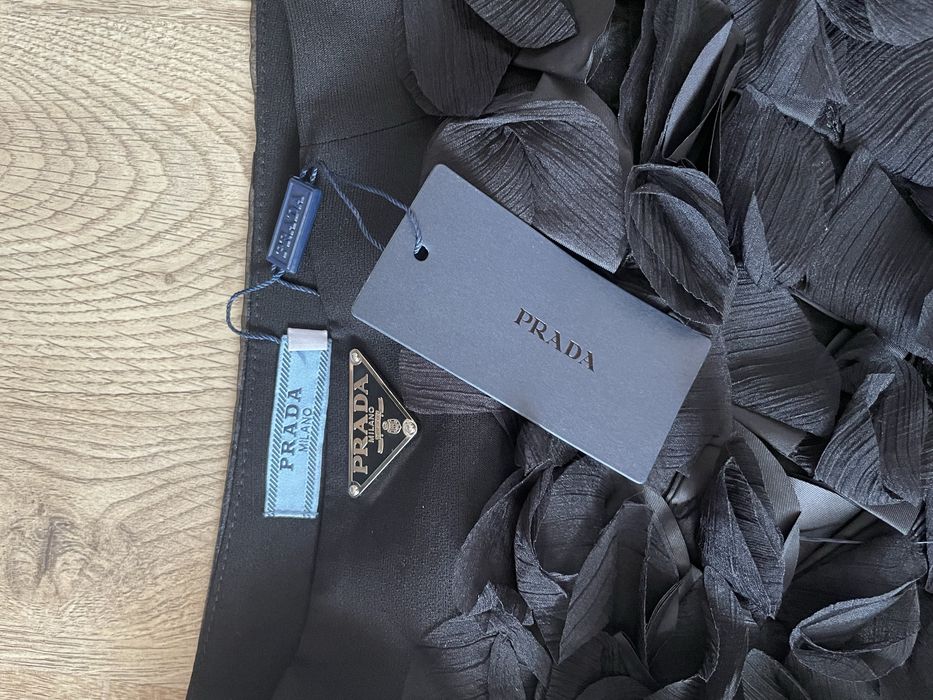 Дамска пола Prada