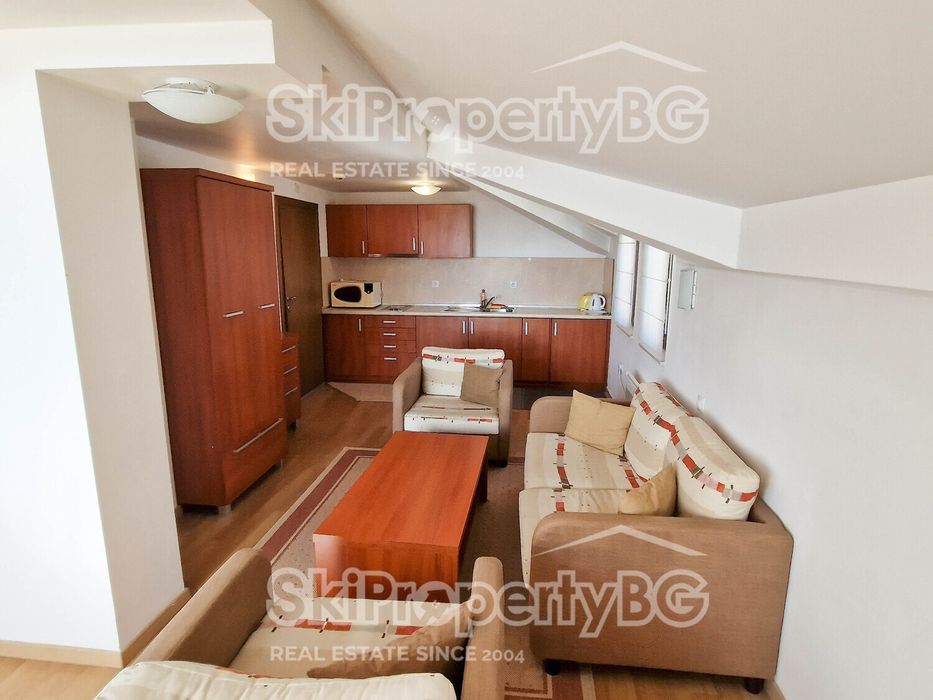 Просторно студио за продажба, на 100 м. от лифта!