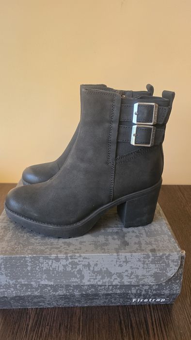 Ghete / botine Firetrap UK, mult sub prețul reprz , doar 36
