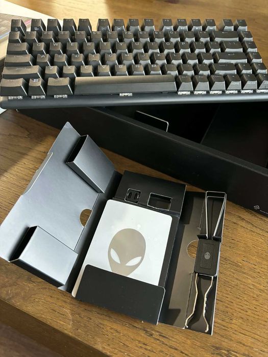 Продавам Alienware Pro клавиатура