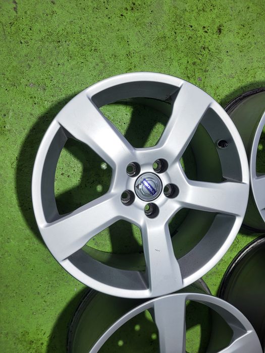 18 5x108 Volvo лети джанти 5х108 волво