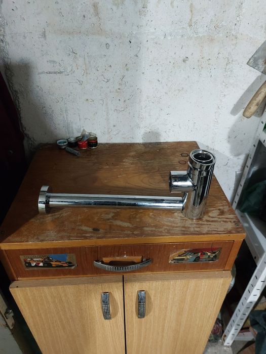 Vând piese instalații sanitare termice