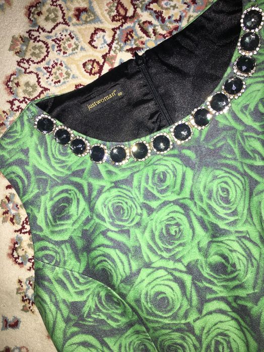 Женское платье в отличном состоянии