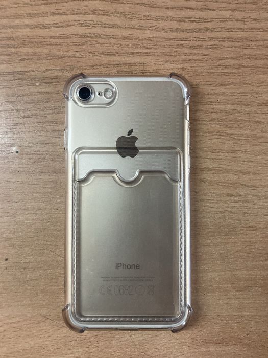 Продам айфон 7 128