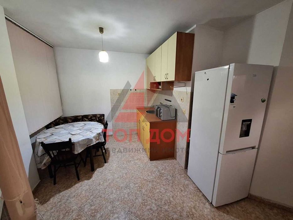 Дава се под наем Тристаен апартамент в Варна, Център - 70 кв.м за 484.5 € - Снимка #1