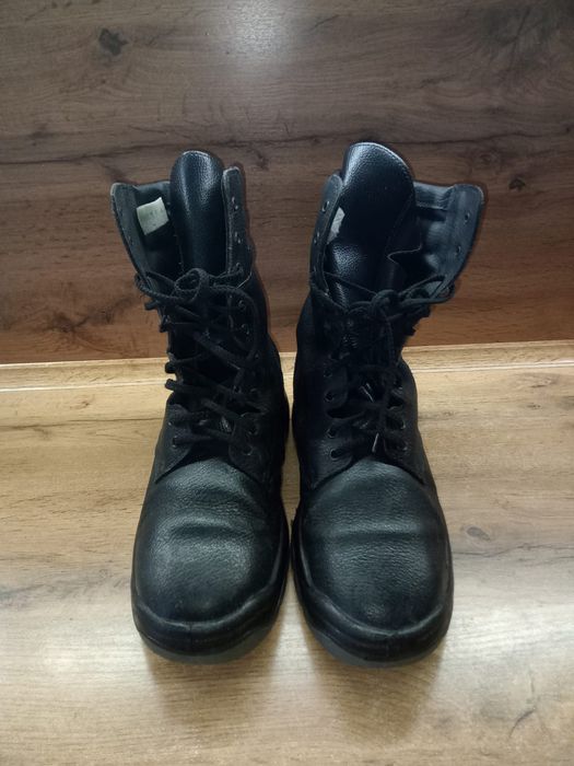 Продам отличные берцы