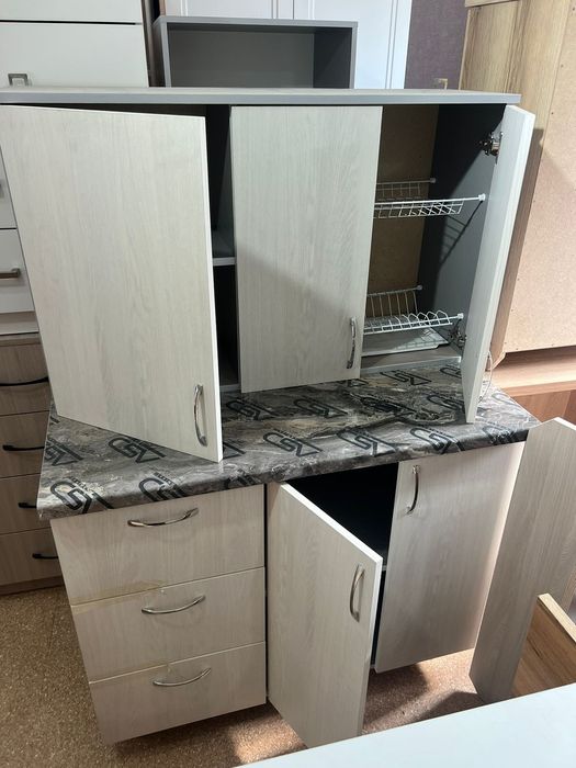 Продам кухни 1 м