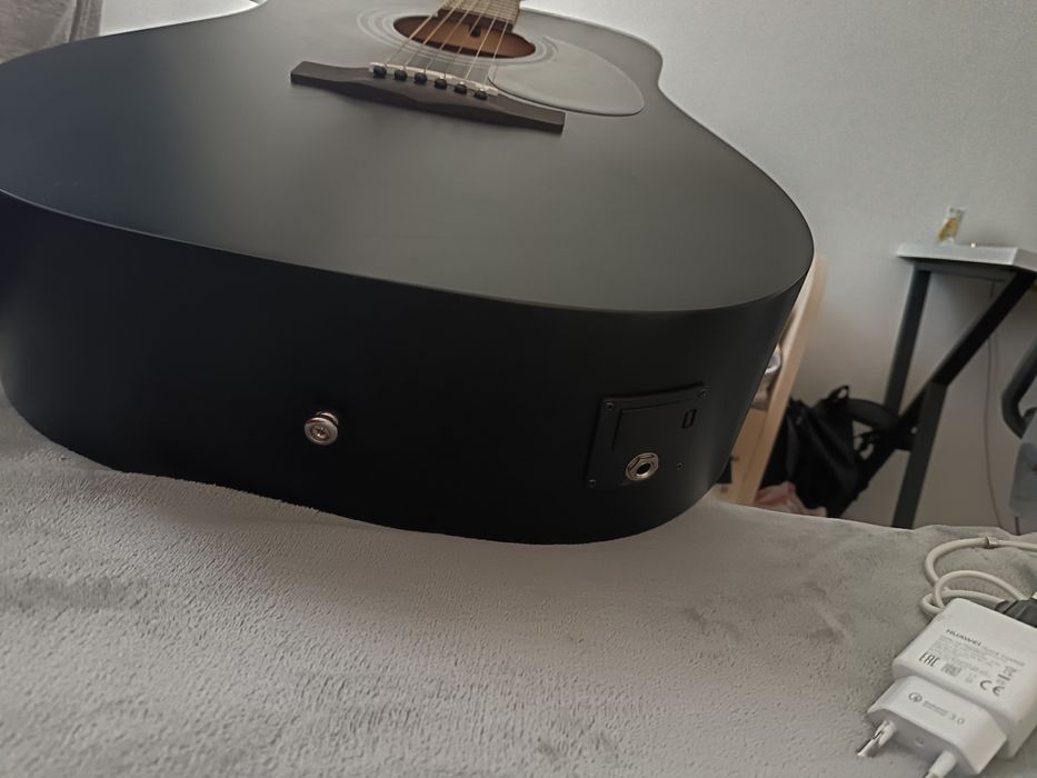 Гитара(электро акустика)