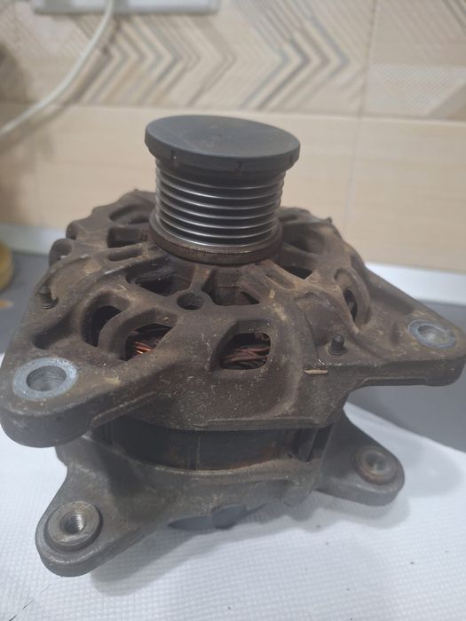 Alternator OEM Dacia Renault 2020 0.9 TCE