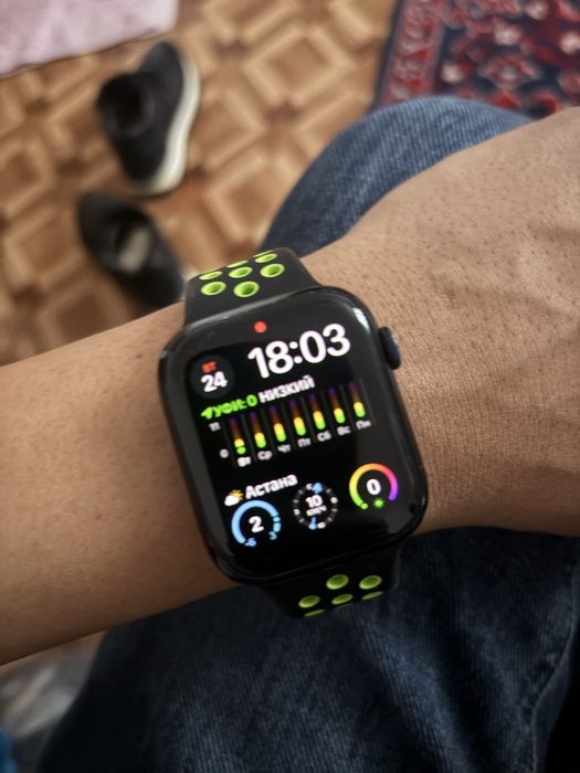 Продам Apple Watch series 7 45mm