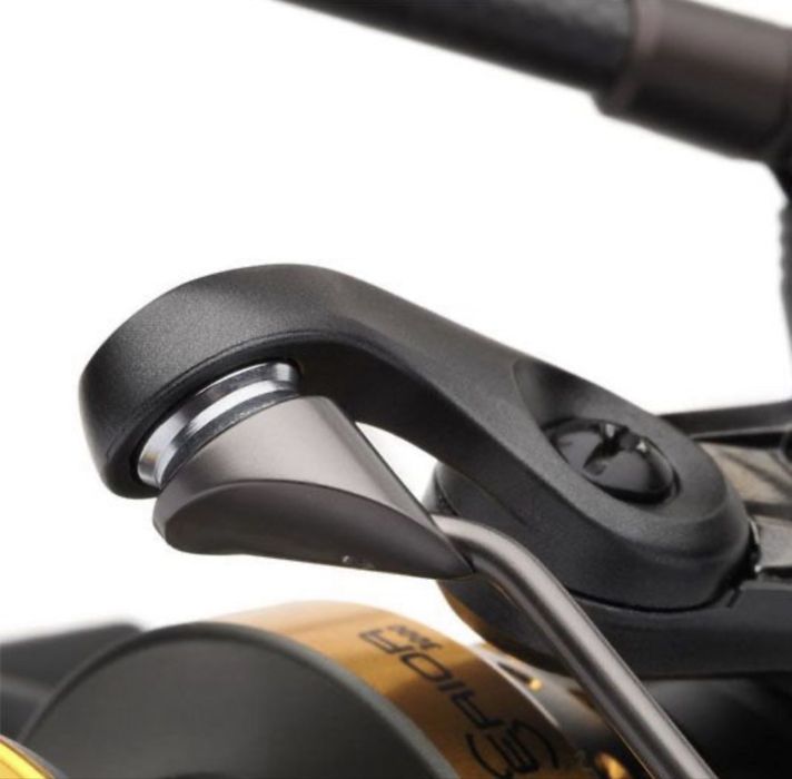 Combo spinning Abu Garcia lanseta Ike Iaconelli 10-30g + mulineta superior II 2500