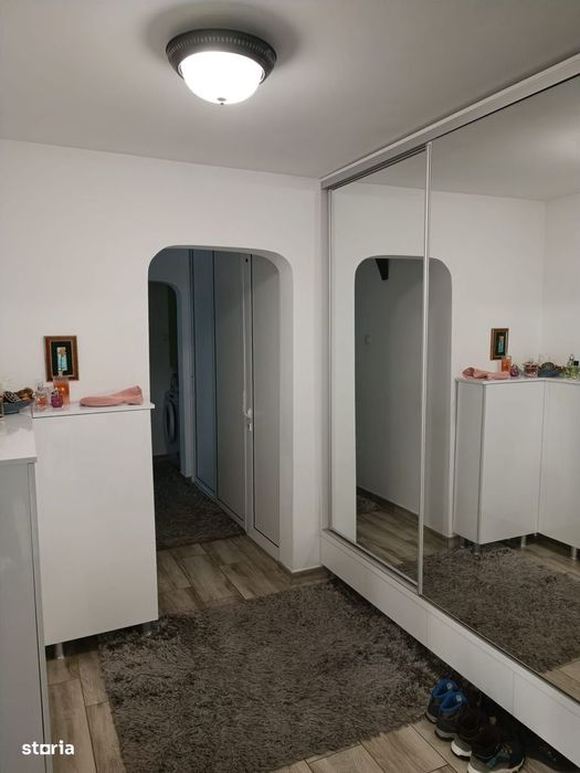 MOARA DE FOC-ap. 3 camere, 2 balcoane,  64 m2, geam la baie !