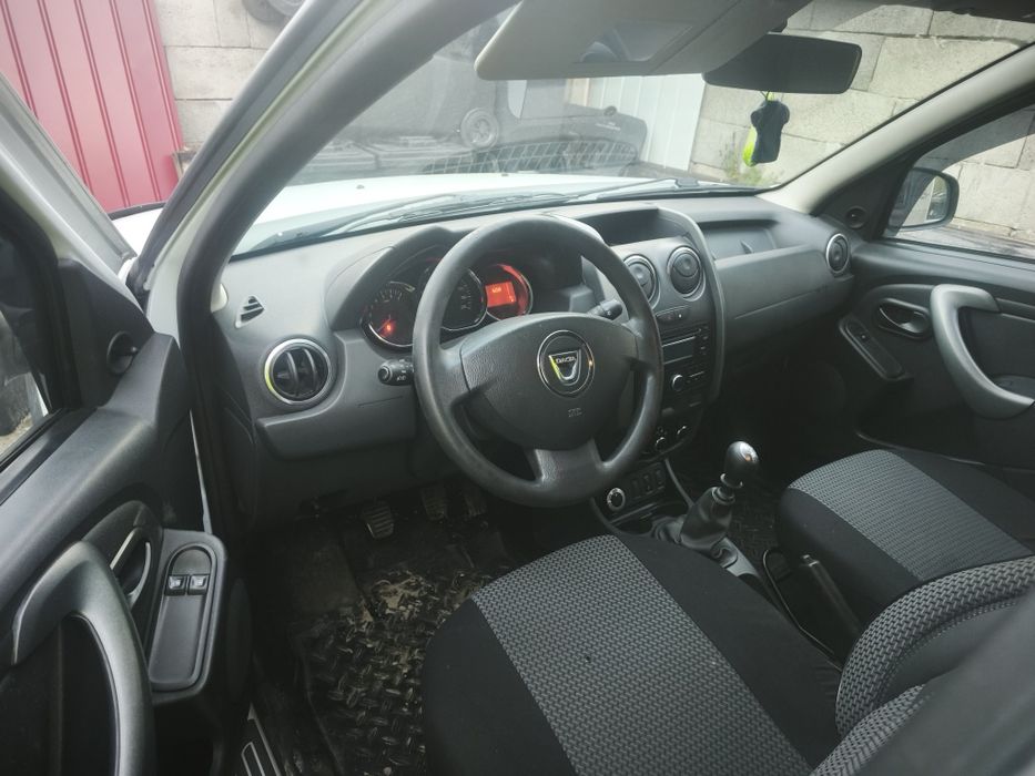 Vând DACIA DUSTER 1.5, 4x4