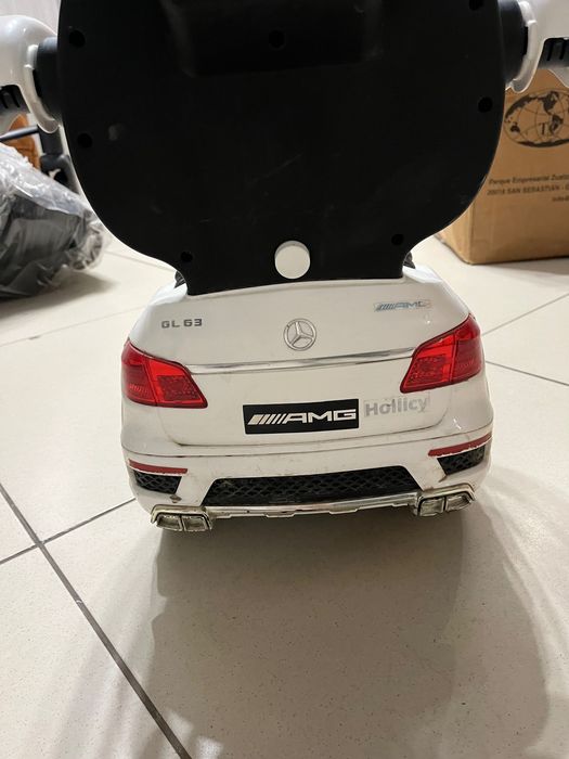 Продам толокар в виде автомобиля Мерседес