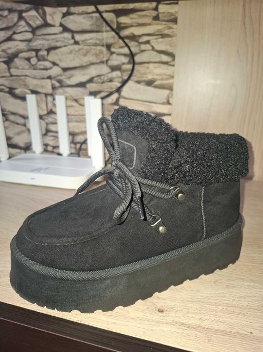 Топли зимни обувки