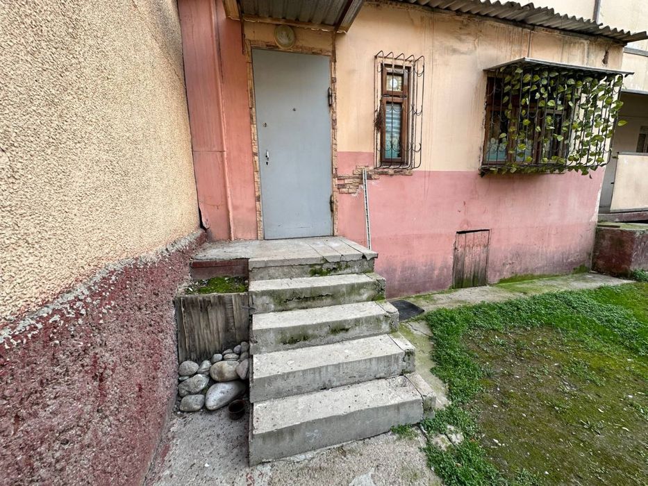 Продаю свою однокомнатную квартиру, переделанную в двухкомнатную