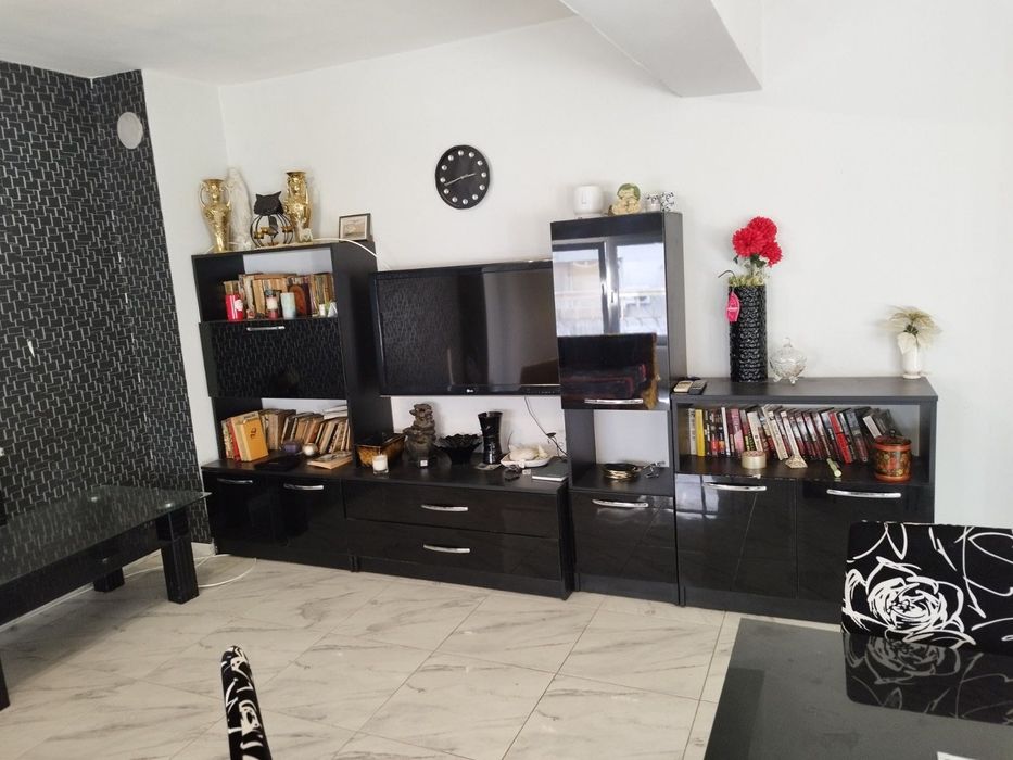 Продава се Тристаен апартамент в Варна, Автогара - 116 кв.м за 1555 €/кв.м - Снимка #5