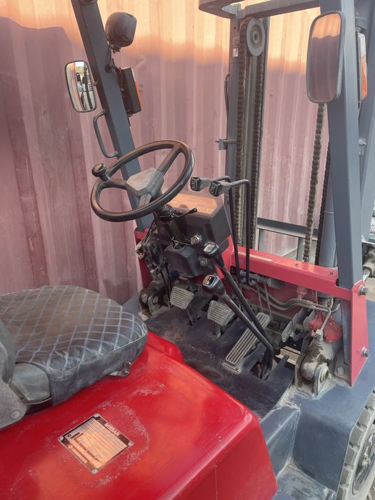 Вилочный погрузчик