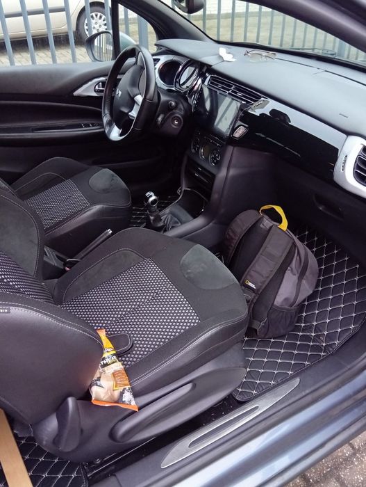 Vand masina citroen, arata si functioneaza exceptional