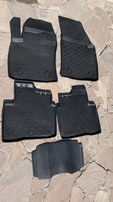 Коврики Geely Tugella