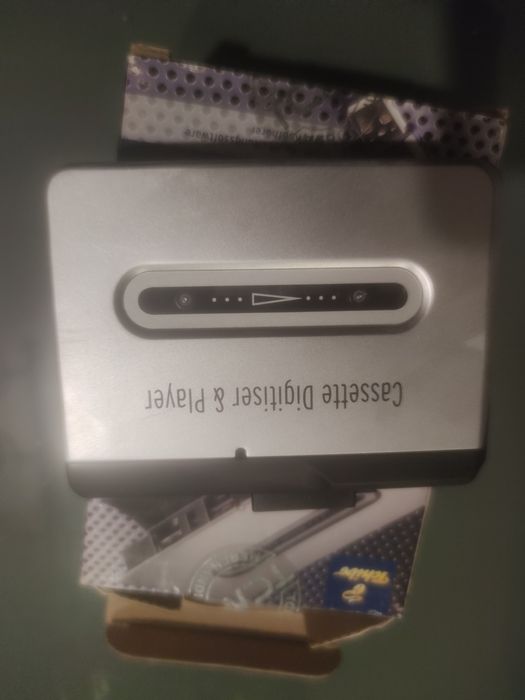 Vând 2 Casetofoane  portabile  Walkman USB convertor  în mp3