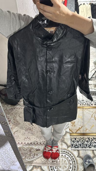 Сырт киімдер сатылады