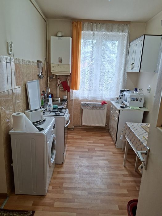 Inchiriez apartament 2 camere