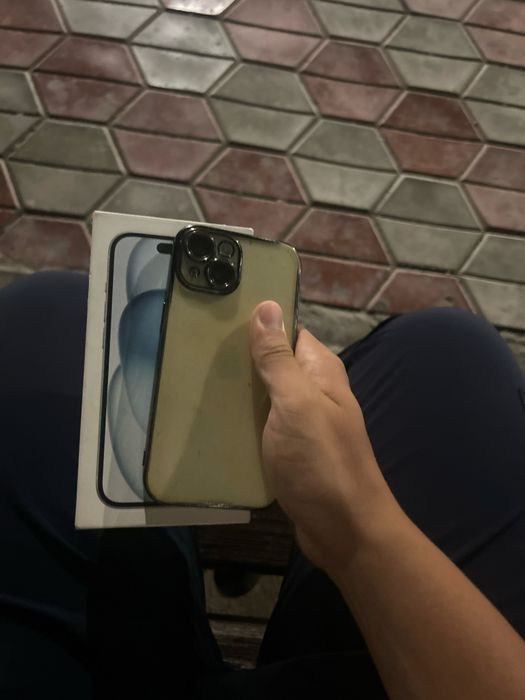 iPhone 15 128 GB