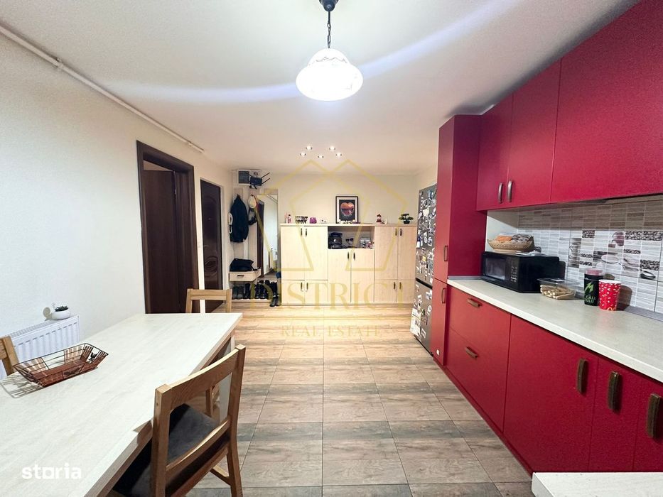 Apartament spatios cu 3 camere | Calea Sagului